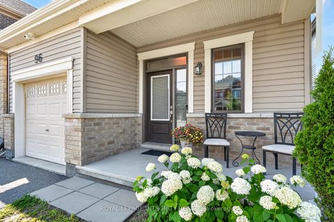 Photo 3 at 96 Russet Terrace, Nepean (Half Moon Bay), Ottawa