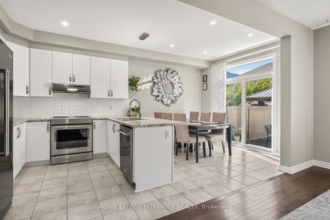 Photo 8 at 96 Russet Terrace, Nepean (Half Moon Bay), Ottawa