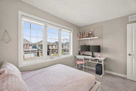 Photo 29 at 96 Russet Terrace, Nepean (Half Moon Bay), Ottawa