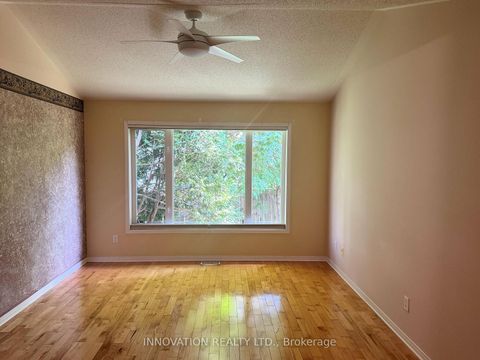 Photo 12 at 16 Jack Aaron Drive, Nepean (Craig Henry/Woodvale), Ottawa