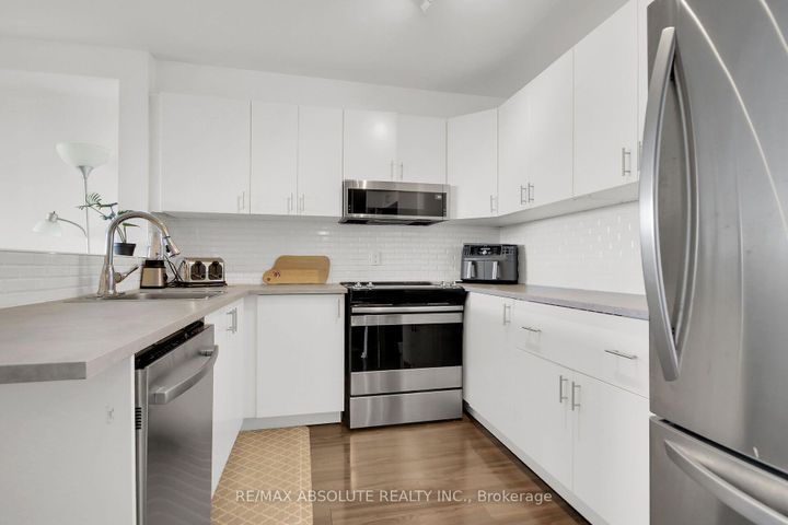 Photo 9 at 1403 - 1380 Prince Of Wales Drive, Nepean (Carleton Square), Ottawa