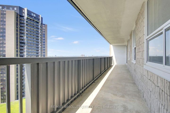 Photo 19 at 1403 - 1380 Prince Of Wales Drive, Nepean (Carleton Square), Ottawa