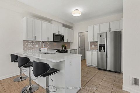 Photo 6 at 301 Cloyne Crescent, Nepean (Half Moon Bay), Ottawa
