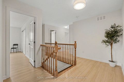 Photo 17 at 301 Cloyne Crescent, Nepean (Half Moon Bay), Ottawa