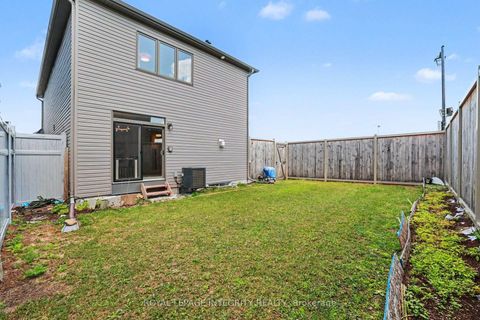 Photo 21 at 301 Cloyne Crescent, Nepean (Half Moon Bay), Ottawa