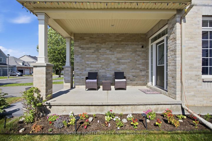 Photo 4 at 112 Sunita Crescent, Nepean (Stonebridge), Ottawa