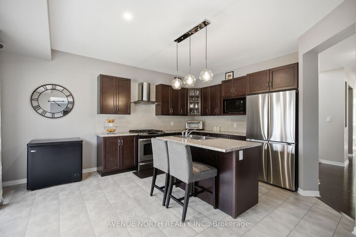 Photo 14 at 112 Sunita Crescent, Nepean (Stonebridge), Ottawa