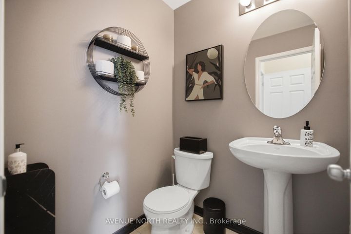 Photo 18 at 112 Sunita Crescent, Nepean (Stonebridge), Ottawa