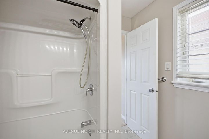 Photo 33 at 112 Sunita Crescent, Nepean (Stonebridge), Ottawa