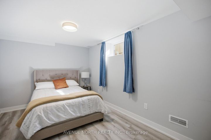 Photo 35 at 112 Sunita Crescent, Nepean (Stonebridge), Ottawa