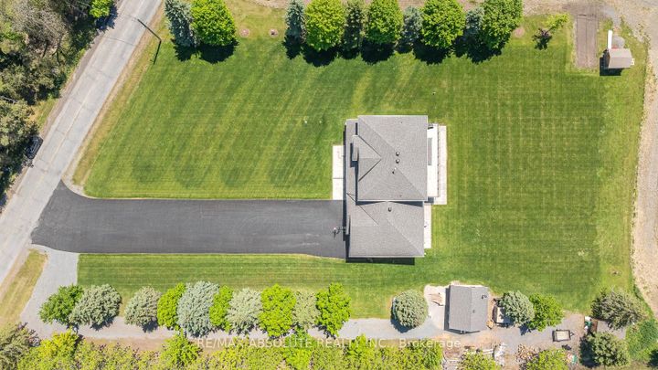 Photo 4 at 3194 Steeple Hill Crescent, Nepean (South of Fallowfield Road), Ottawa