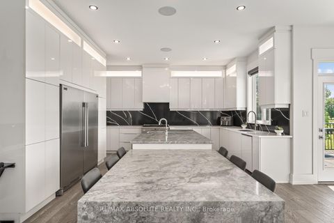 Photo 15 at 3194 Steeple Hill Crescent, Nepean (South of Fallowfield Road), Ottawa