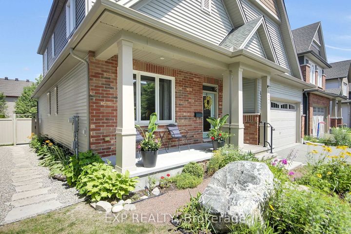 Photo 1 at 417 Charing Cross Way, Nepean (Longfields), Ottawa
