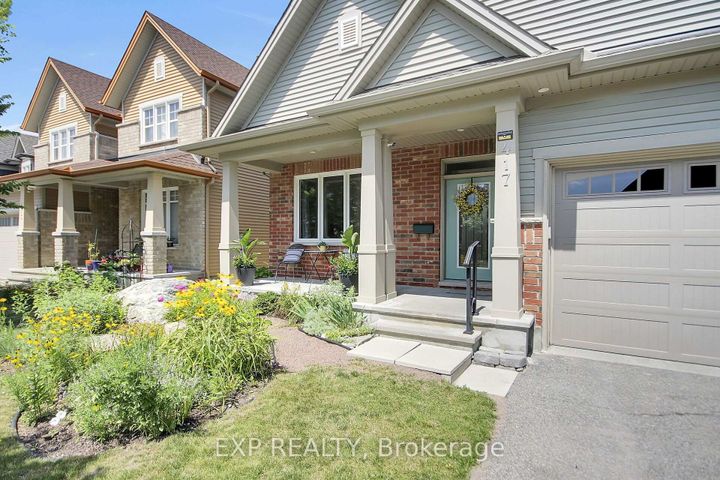 Photo 3 at 417 Charing Cross Way, Nepean (Longfields), Ottawa