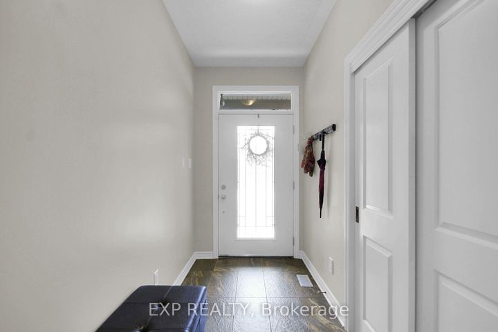 Photo 4 at 417 Charing Cross Way, Nepean (Longfields), Ottawa