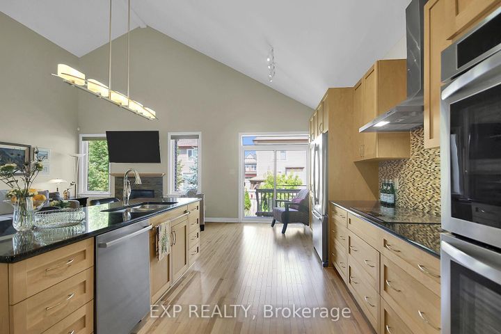 Photo 18 at 417 Charing Cross Way, Nepean (Longfields), Ottawa