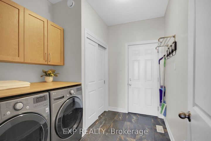 Photo 21 at 417 Charing Cross Way, Nepean (Longfields), Ottawa