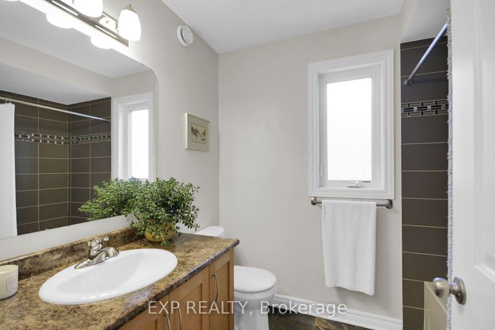 Photo 34 at 417 Charing Cross Way, Nepean (Longfields), Ottawa