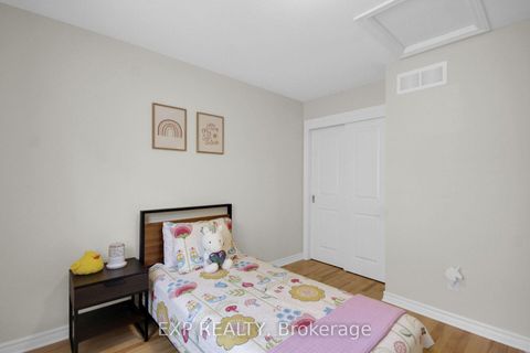 Photo 35 at 417 Charing Cross Way, Nepean (Longfields), Ottawa