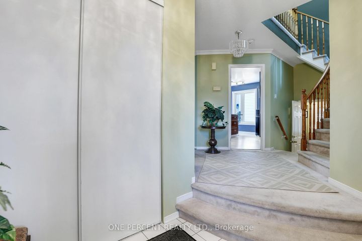 Photo 5 at 59 Woodford Way, Nepean (Longfields), Ottawa