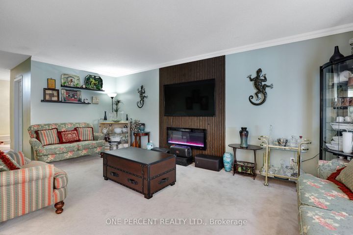Photo 13 at 59 Woodford Way, Nepean (Longfields), Ottawa