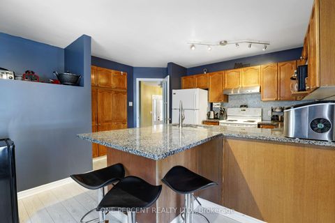 Photo 11 at 59 Woodford Way, Nepean (Longfields), Ottawa