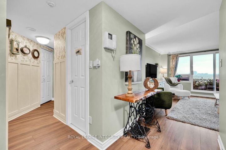 Photo 4 at 1403 - 3105 Carling Avenue, Nepean (Bayshore), Ottawa