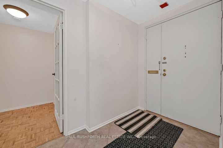 Photo 3 at 201 - 1356 Meadowlands Drive E, Nepean (Borden Farm/Stewart Farm/Carleton Heights/Parkwood Hills), Ottawa