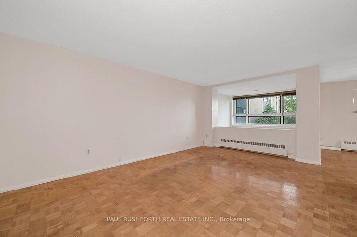 Photo 4 at 201 - 1356 Meadowlands Drive E, Nepean (Borden Farm/Stewart Farm/Carleton Heights/Parkwood Hills), Ottawa