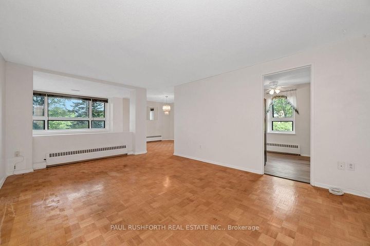 Photo 5 at 201 - 1356 Meadowlands Drive E, Nepean (Borden Farm/Stewart Farm/Carleton Heights/Parkwood Hills), Ottawa