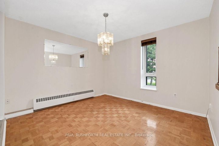 Photo 8 at 201 - 1356 Meadowlands Drive E, Nepean (Borden Farm/Stewart Farm/Carleton Heights/Parkwood Hills), Ottawa