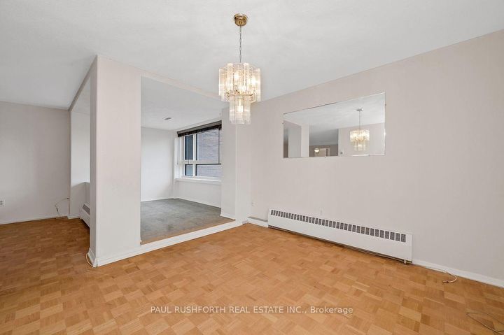 Photo 9 at 201 - 1356 Meadowlands Drive E, Nepean (Borden Farm/Stewart Farm/Carleton Heights/Parkwood Hills), Ottawa