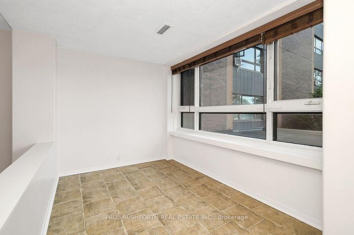 Photo 10 at 201 - 1356 Meadowlands Drive E, Nepean (Borden Farm/Stewart Farm/Carleton Heights/Parkwood Hills), Ottawa