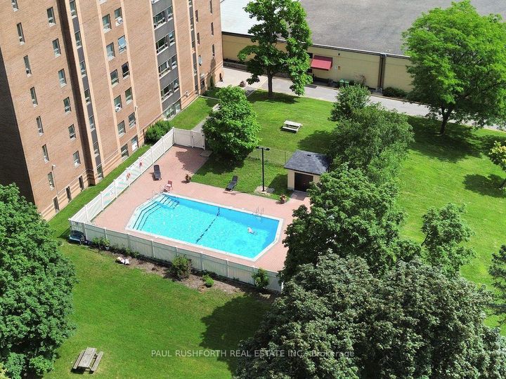 Photo 20 at 201 - 1356 Meadowlands Drive E, Nepean (Borden Farm/Stewart Farm/Carleton Heights/Parkwood Hills), Ottawa