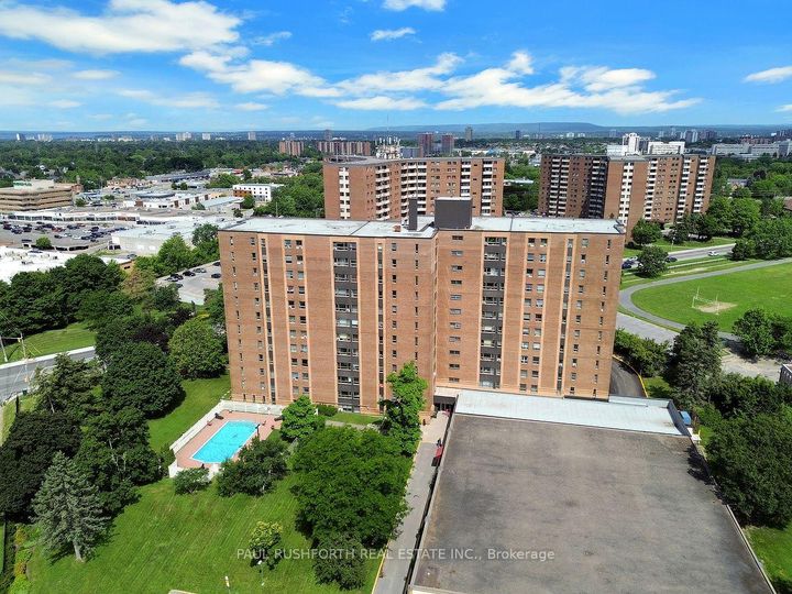 Photo 22 at 201 - 1356 Meadowlands Drive E, Nepean (Borden Farm/Stewart Farm/Carleton Heights/Parkwood Hills), Ottawa