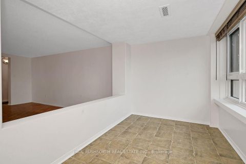 Photo 11 at 201 - 1356 Meadowlands Drive E, Nepean (Borden Farm/Stewart Farm/Carleton Heights/Parkwood Hills), Ottawa