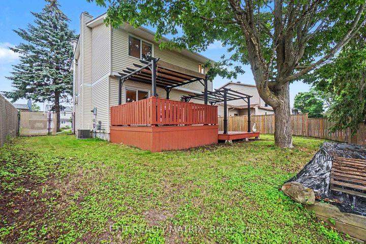 Photo 27 at 30 Bartley Crescent, Nepean (On the Green), Ottawa