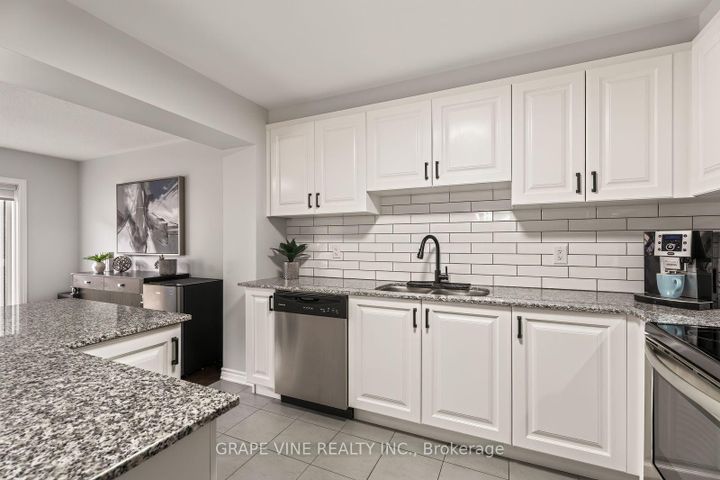 Photo 11 at 3566 River Run Avenue, Nepean (Half Moon Bay), Ottawa