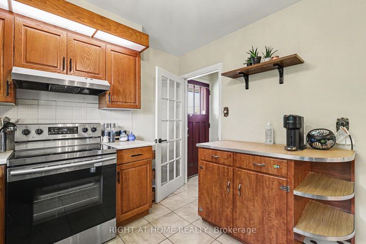Photo 7 at 1640 FISHER Avenue, Nepean (Borden Farm/Stewart Farm/Carleton Heights/Parkwood Hills), Ottawa