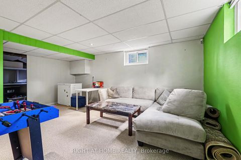 Photo 15 at 1640 FISHER Avenue, Nepean (Borden Farm/Stewart Farm/Carleton Heights/Parkwood Hills), Ottawa