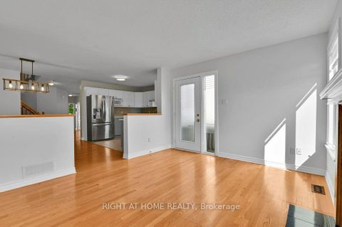 Photo 10 at 198 Deerfox Drive, Nepean (Longfields), Ottawa