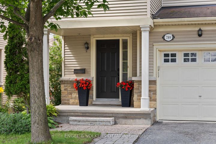 Photo 1 at 789 Cobble Hill Drive, Nepean (Cedargrove/Fraserdale), Ottawa