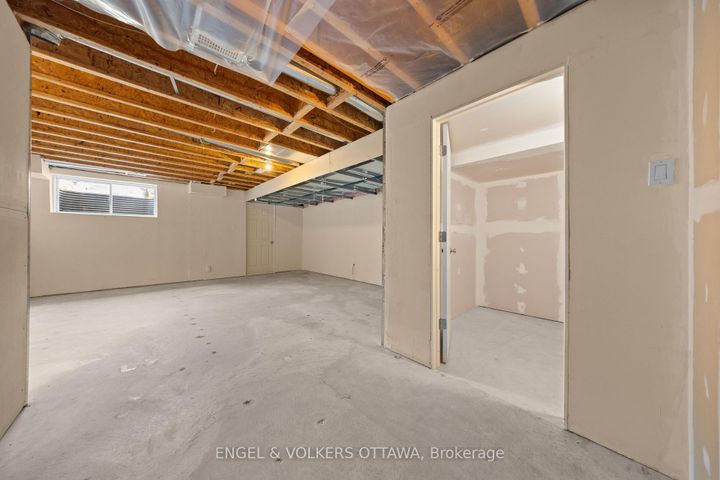 Photo 38 at 789 Cobble Hill Drive, Nepean (Cedargrove/Fraserdale), Ottawa