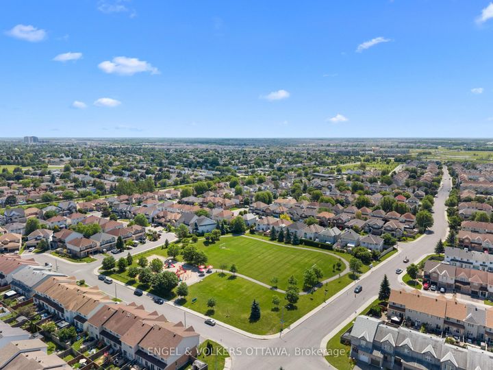 Photo 48 at 789 Cobble Hill Drive, Nepean (Cedargrove/Fraserdale), Ottawa