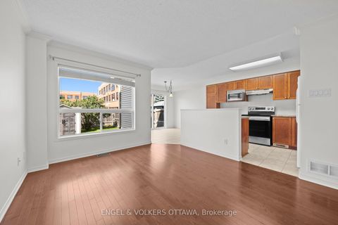 Photo 15 at 789 Cobble Hill Drive, Nepean (Cedargrove/Fraserdale), Ottawa