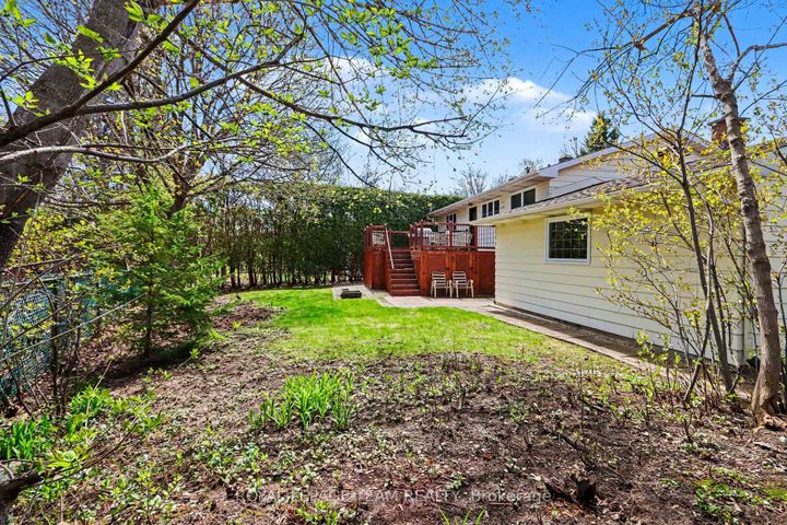Photo 22 at 30 Juniper Court, Nepean (Borden Farm/Stewart Farm/Carleton Heights/Parkwood Hills), Ottawa