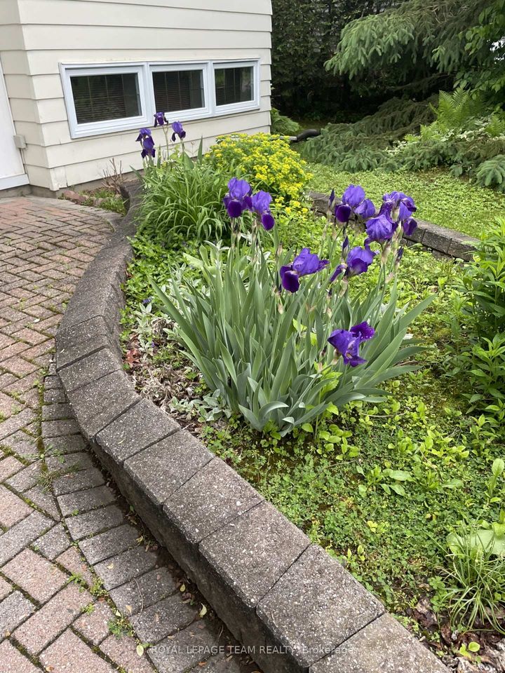 Photo 25 at 30 Juniper Court, Nepean (Borden Farm/Stewart Farm/Carleton Heights/Parkwood Hills), Ottawa