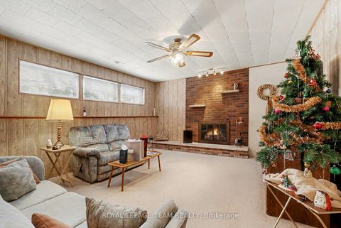 Photo 16 at 30 Juniper Court, Nepean (Borden Farm/Stewart Farm/Carleton Heights/Parkwood Hills), Ottawa