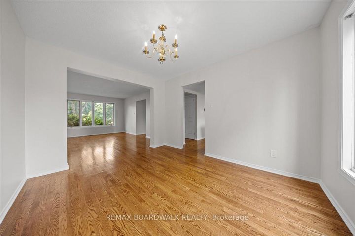 Photo 9 at 42 Pickwick Drive, Nepean (Cedargrove/Fraserdale), Ottawa