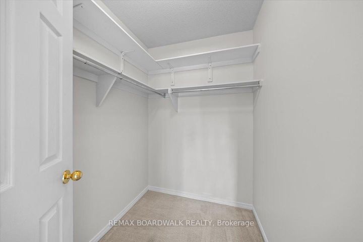 Photo 22 at 42 Pickwick Drive, Nepean (Cedargrove/Fraserdale), Ottawa